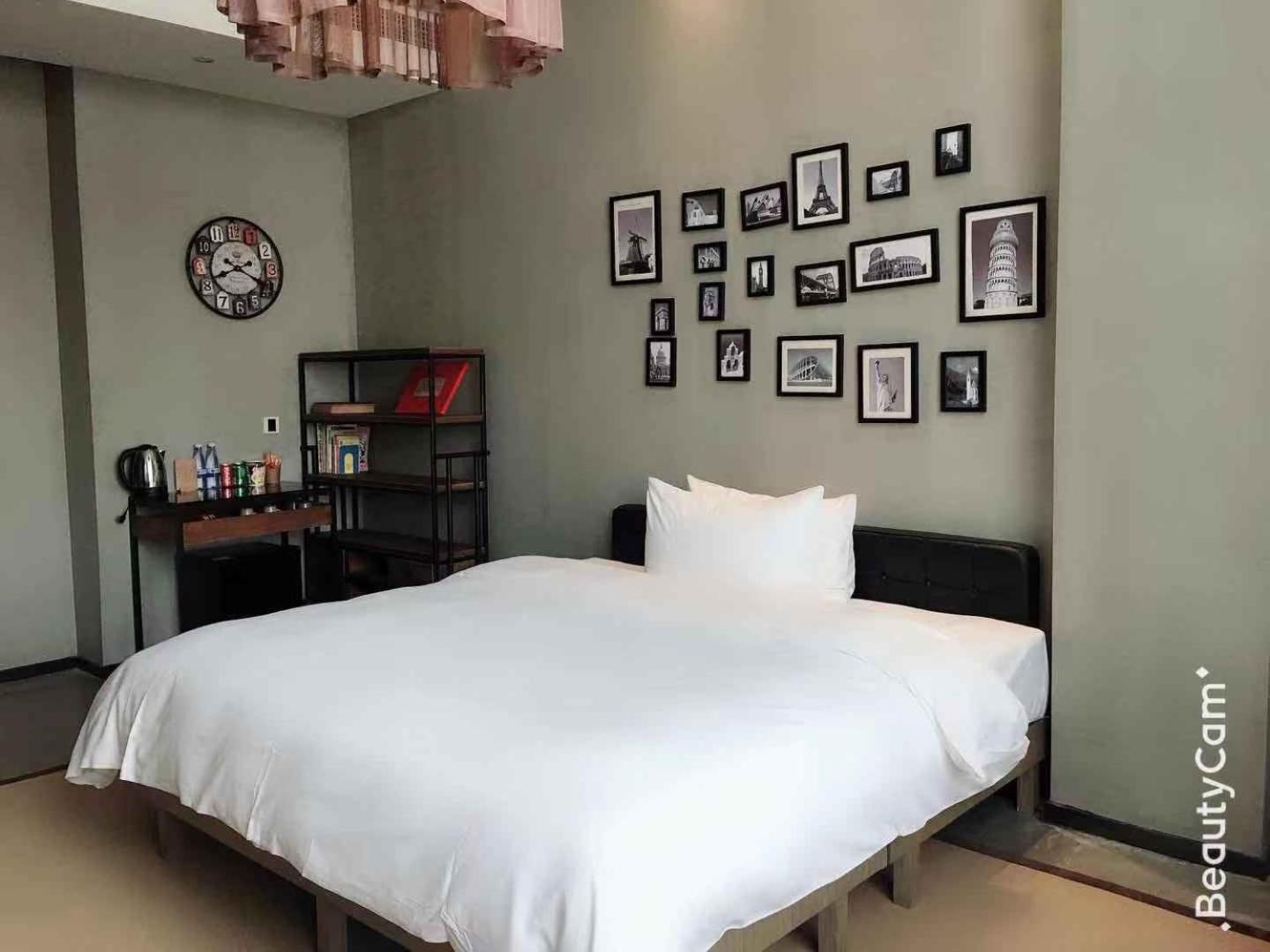 Time Tunnel Designer Hotel Xi'An Xian Bagian luar foto